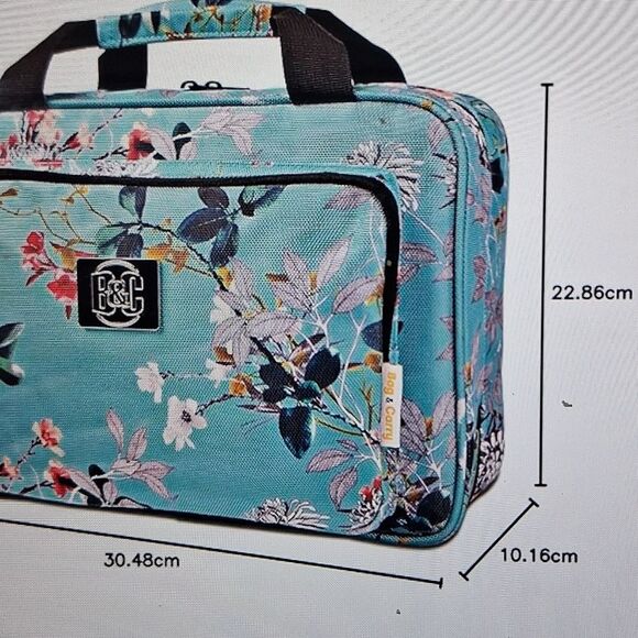 B&C Large Hanging Travel/Make Up Bag New In Package - Picture 2 of 6